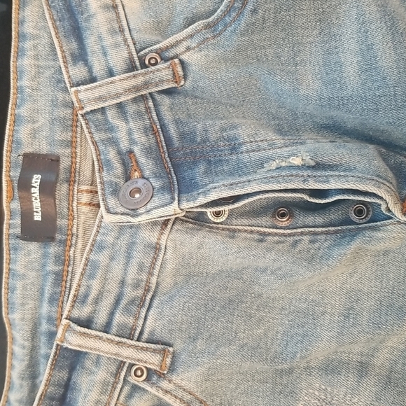 BLUECARATS The McQueen 5-Pocket Slim Fit Jeans ~ Light Distressed 32 NWT - Picture 10 of 14